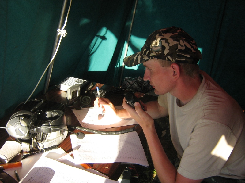 UT7AXA ПД2010 На рабочем месте FM 144_430 Андрей UT1AB.jpeg 4