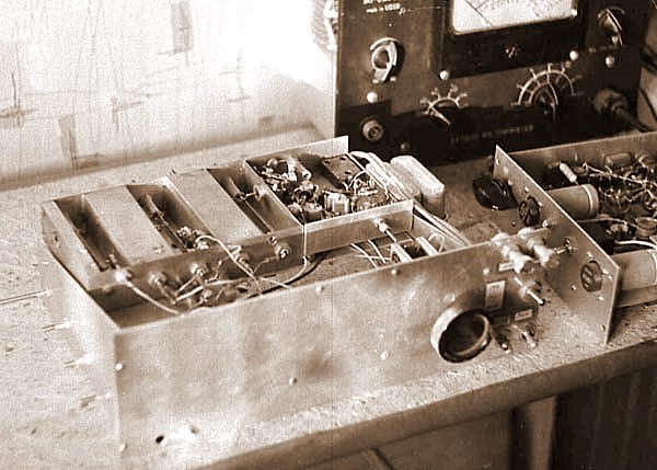 13. VHF/UHF транзисторный RX  1966г.